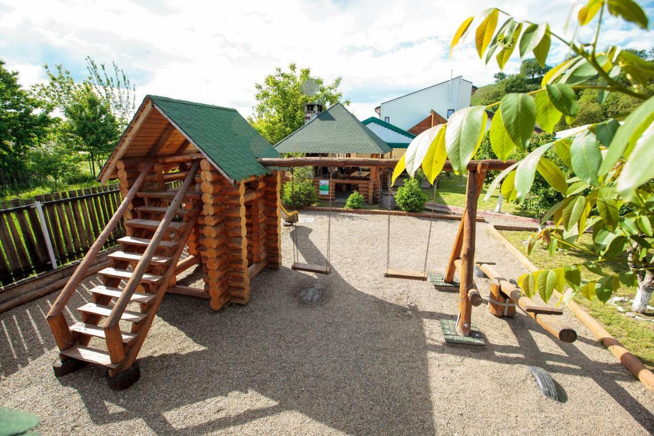 Magic Garden By Vladut Otel Bacău Dış mekan fotoğraf